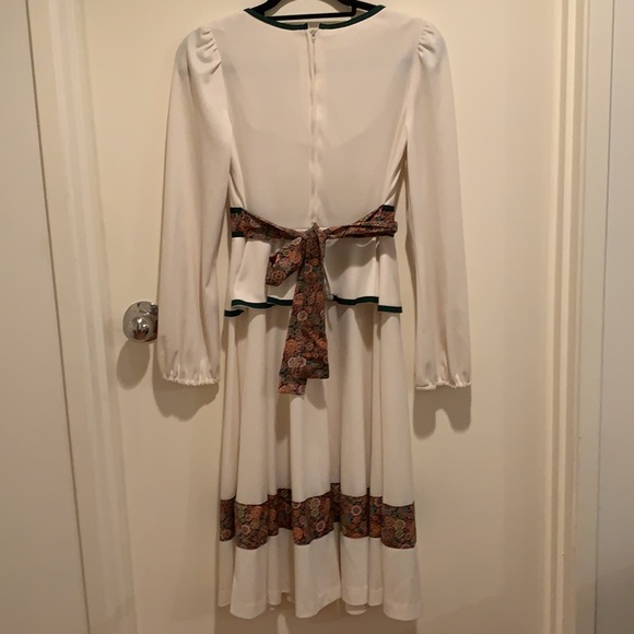 Vintage Dress - Picture 6 of 11